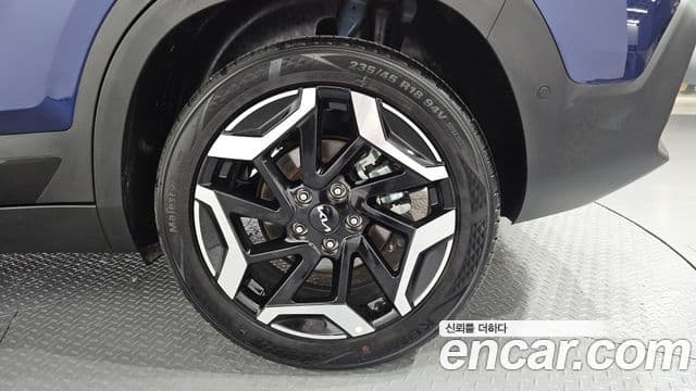 Kia Seltos 2025 — Photo 20/30