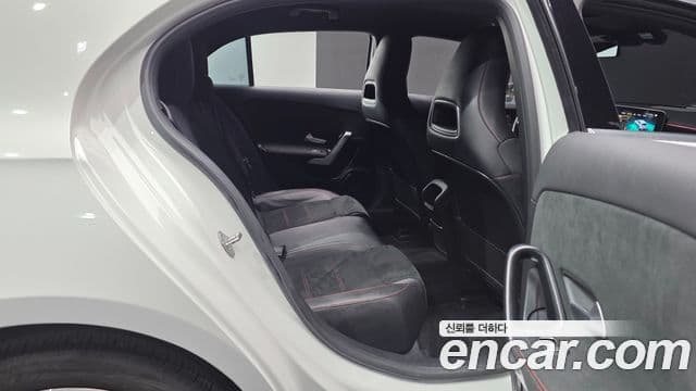 Mercedes-Benz A-Class 2020 — ფოტო 11/20