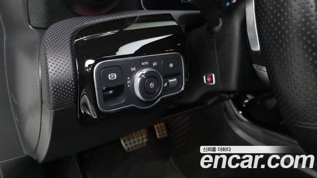 Mercedes-Benz A-Class 2020 — ფოტო 20/20