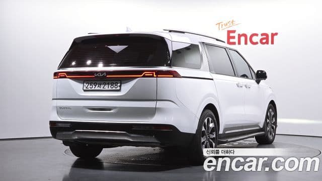 Kia Carnival 2023 — Şəkil 2/20