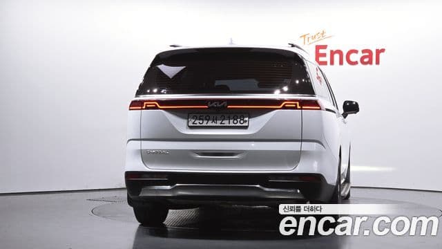 Kia Carnival 2023 — Şəkil 4/20