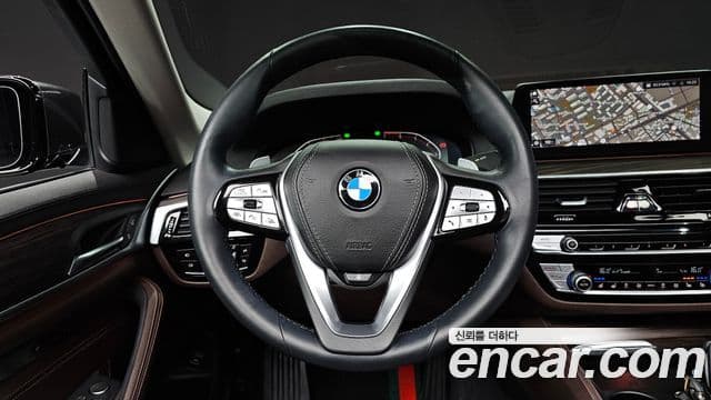BMW 5 Series 2020 — ფოტო 12/20
