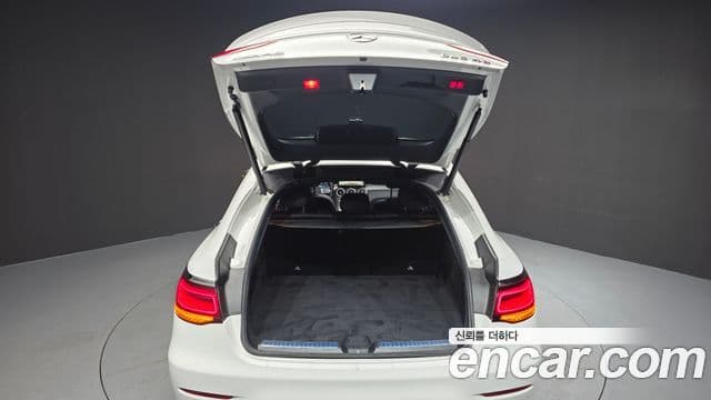 Mercedes-Benz GLC-Class 2022 — ფოტო 18/20
