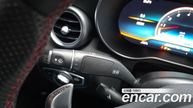 Mercedes-Benz GLC-Class 2022 — Photo 26/35