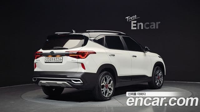 Kia Seltos 2019 — ფოტო 2/20