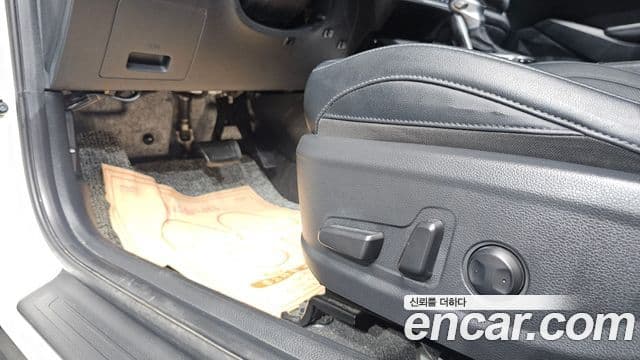 Kia Seltos 2019 — ფოტო 9/30