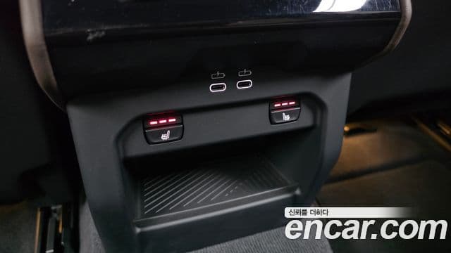 BMW 5 Series 2025 — Фото 13/20
