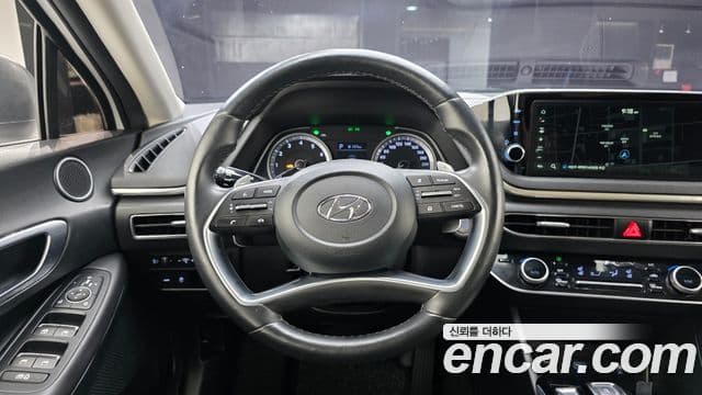 Hyundai Sonata 2021 — Фото 14/20