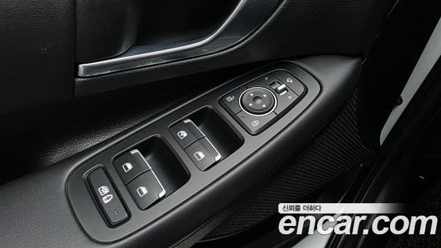 Hyundai Sonata Hybrid 2021 — Photo 26/31