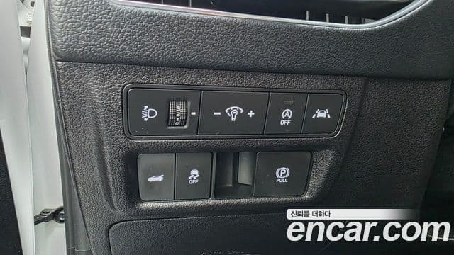 Hyundai Sonata Hybrid 2021 — Photo 12/31