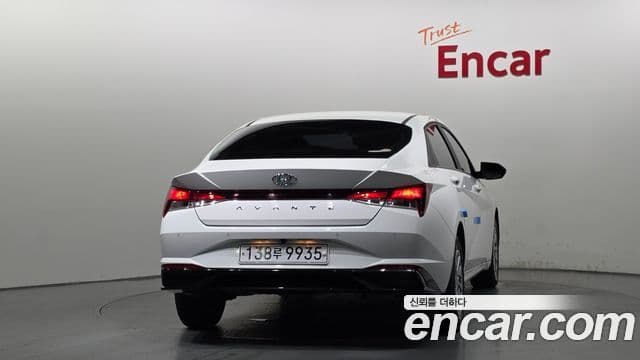 Hyundai The New Avante Hybrid 2021 — ფოტო 27/29