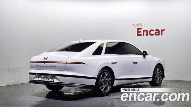 Hyundai Grandeur 2023 — ფოტო 2/20