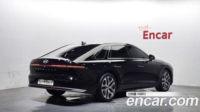 Hyundai Grandeur 2023 — Şəkil 2/20