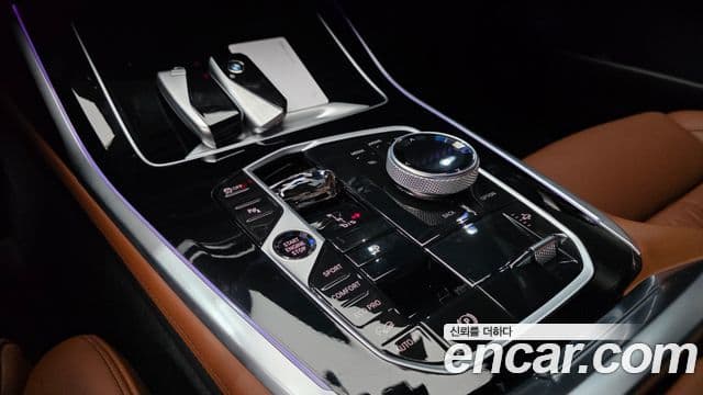 BMW X7 2023 — ფოტო 9/20