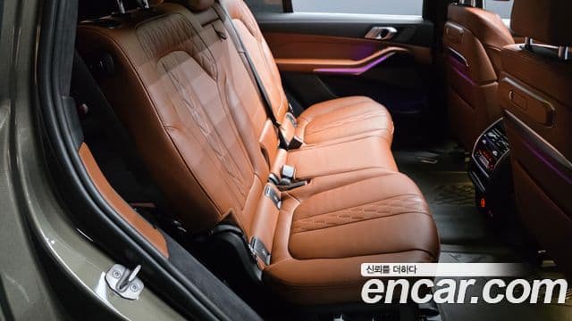 BMW X7 2023 — ფოტო 11/20