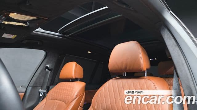 BMW X7 2023 — ფოტო 19/20