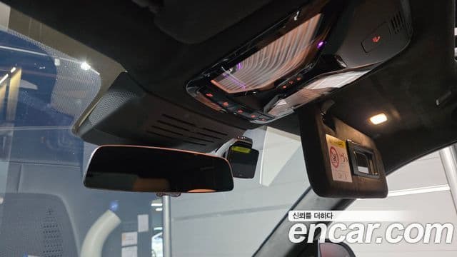 BMW X7 2023 — ფოტო 7/33