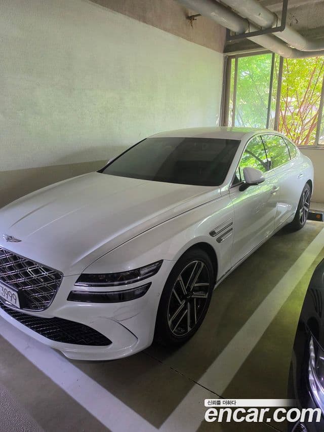 Genesis Electrified G80 2024 — Şəkil 2/9