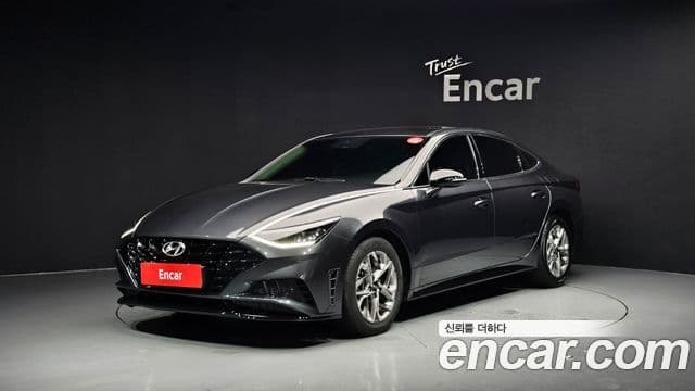 Hyundai Sonata 2022 — Фото 1/20