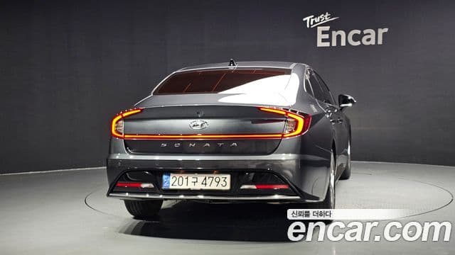 Hyundai Sonata 2022 — Фото 4/20