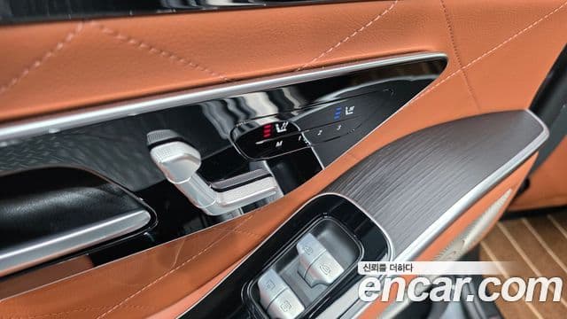 Mercedes-Benz S-Class 2023 — ფოტო 15/20