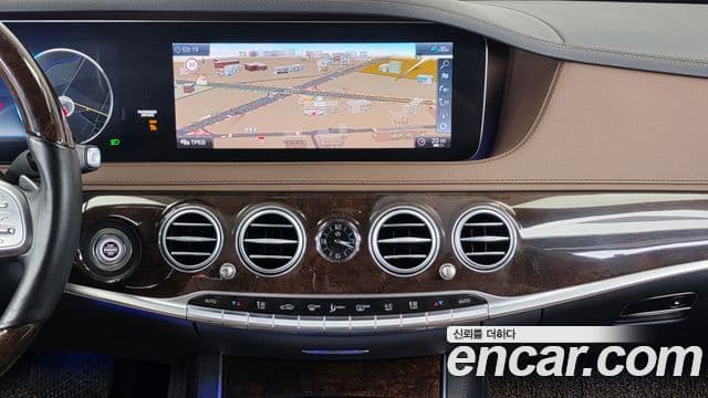 Mercedes-Benz S-Class 2020 — ფოტო 14/20