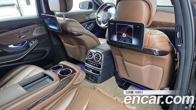 Mercedes-Benz S-Class 2020 — ფოტო 17/20