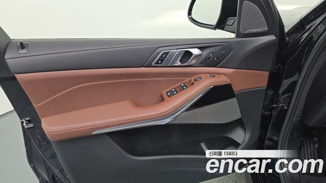 BMW X5 2025 — Photo 16/35
