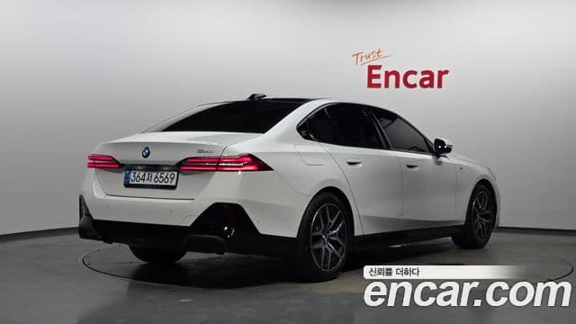 BMW 5 Series 2025 — ფოტო 2/20