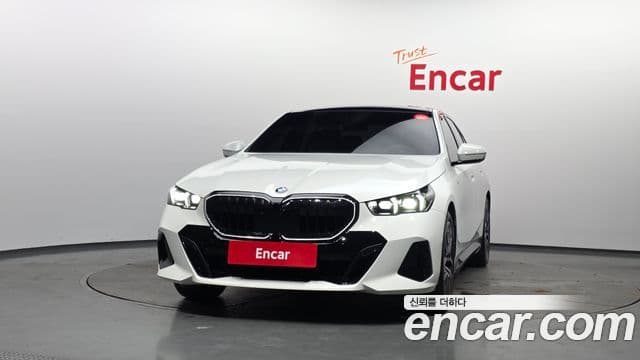 BMW 5 Series 2025 — ფოტო 3/20