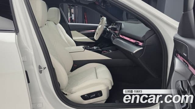 BMW 5 Series 2025 — ფოტო 11/20