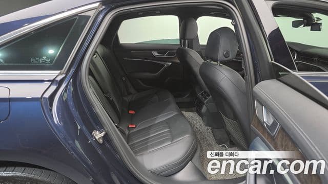 Audi A6 2020 — ფოტო 11/20