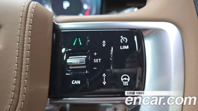 Land Rover Range Rover 2023 — Photo 11/31