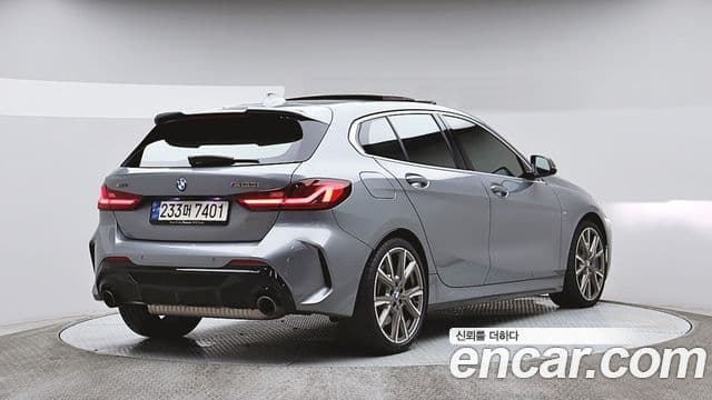 BMW 1 Series 2023 — Şəkil 1/20