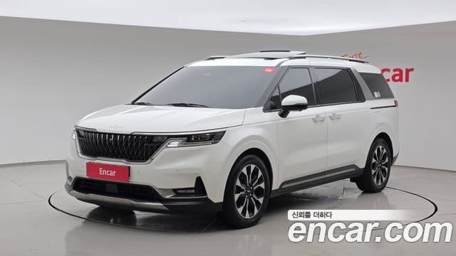 Kia Carnival 2022 — Фото 1/20