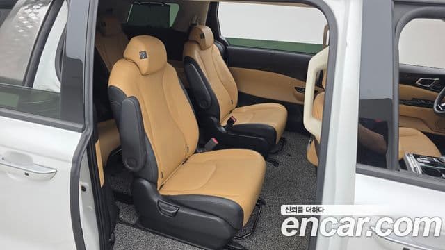 Kia Carnival 2022 — Фото 12/20