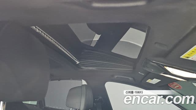BMW 5 Series 2018 — Фото 18/20