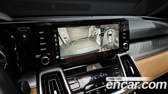 Kia Sorento 2022 — Şəkil 15/20