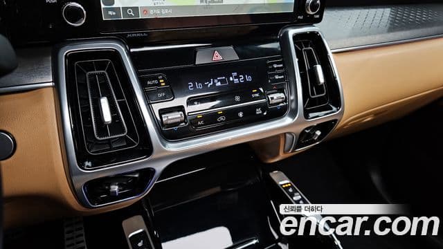 Kia Sorento 2022 — Şəkil 16/20