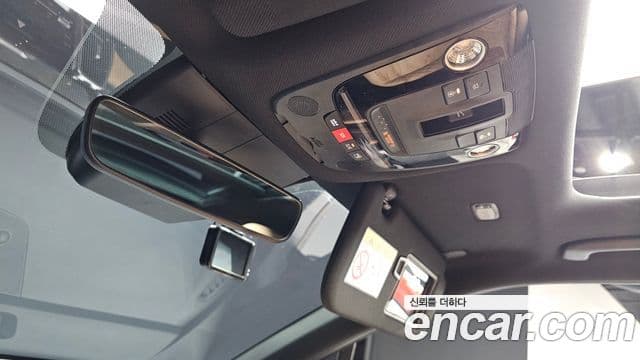 Kia Sorento 2022 — Şəkil 17/20