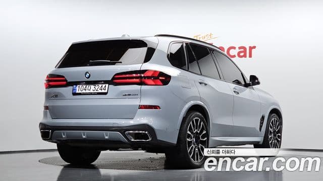 BMW X5 2023 — Photo 14/35