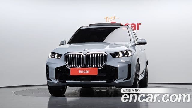 BMW X5 2023 — Photo 17/35