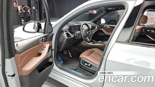 BMW X5 2023 — Photo 21/35