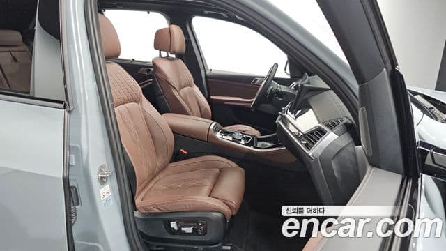 BMW X5 2023 — Photo 2/35