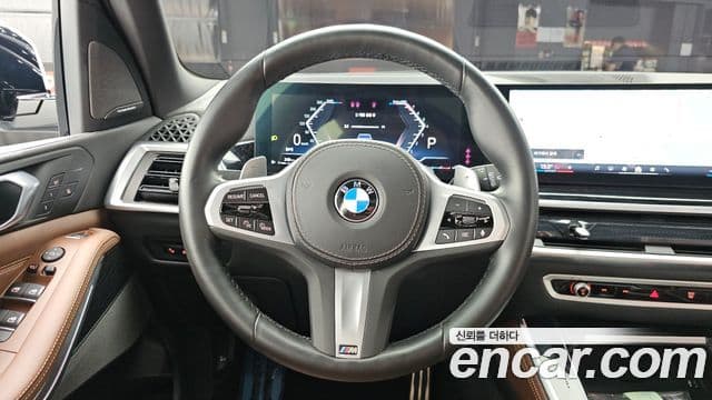BMW X5 2023 — Photo 15/35