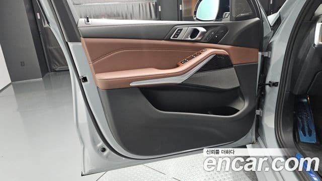 BMW X5 2023 — Photo 20/35