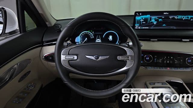 Genesis GV70 2022 — Şəkil 13/20