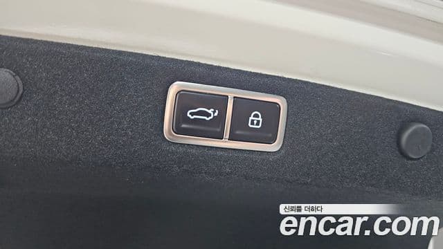 Hyundai Grandeur 2024 — ფოტო 16/20