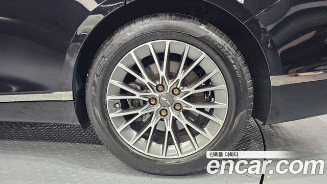 Genesis G80 2021 — Photo 27/30