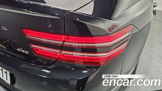 Genesis G80 2021 — Photo 12/30